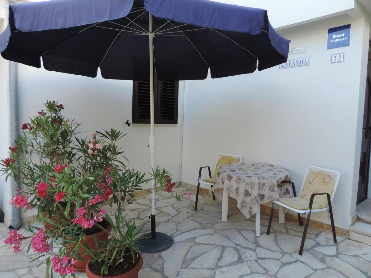 Apartmani Lavanda Pag Town Extérieur photo