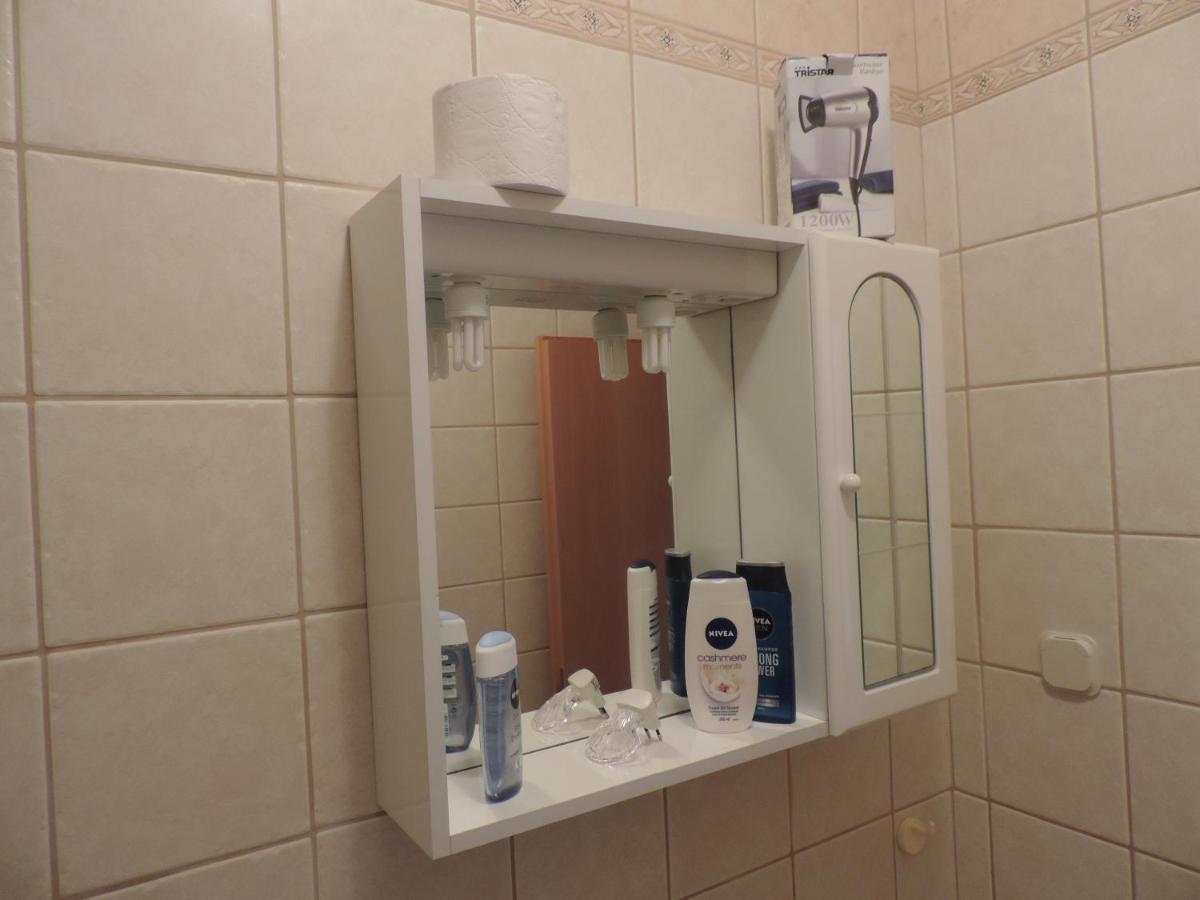 Apartmani Lavanda Pag Town Chambre photo