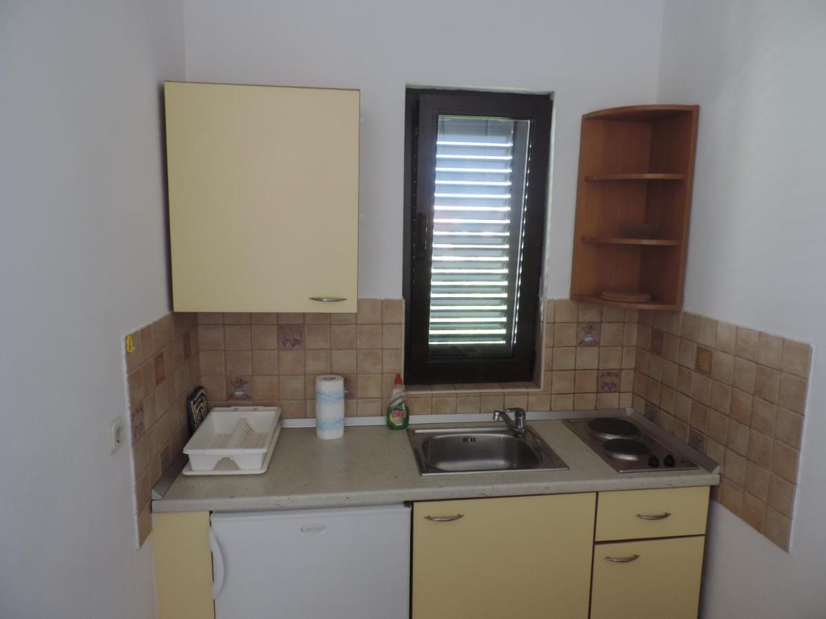Apartmani Lavanda Pag Town Chambre photo