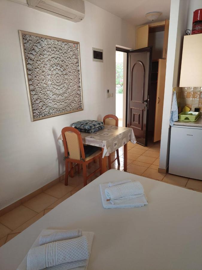 Apartmani Lavanda Pag Town Extérieur photo
